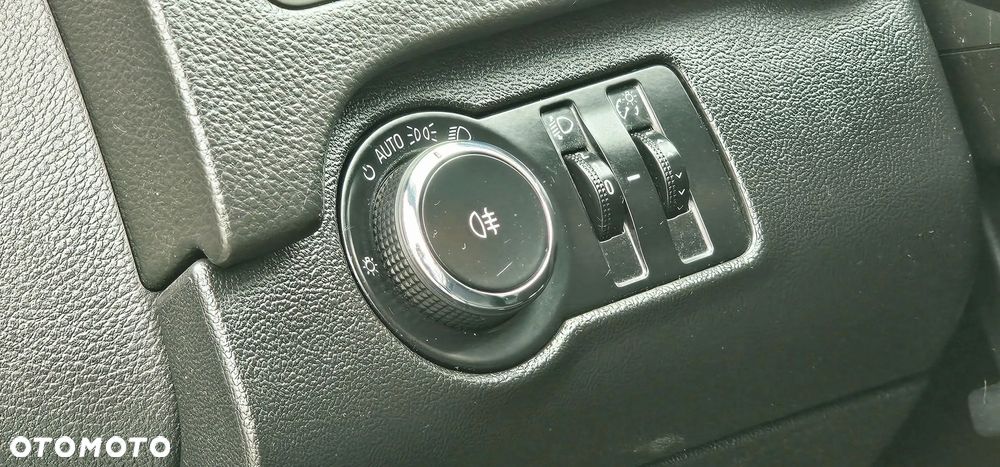 Opel Insignia - 22