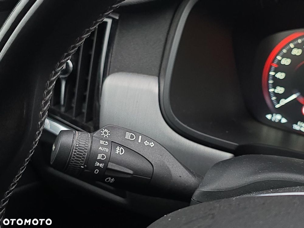 Volvo S90 T4 Momentum - 26