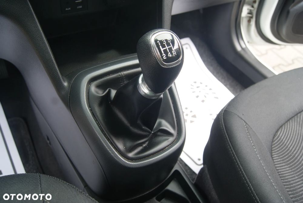 Hyundai i10 1.0 Passion Plus - 25