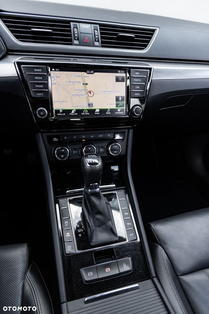 Skoda Superb 2.0 TDI 4x4 L&K DSG - 39