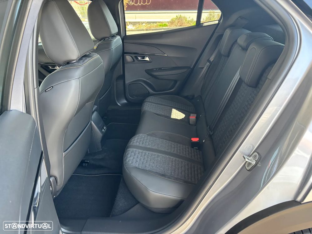 Peugeot e-2008 Allure Pack - 15