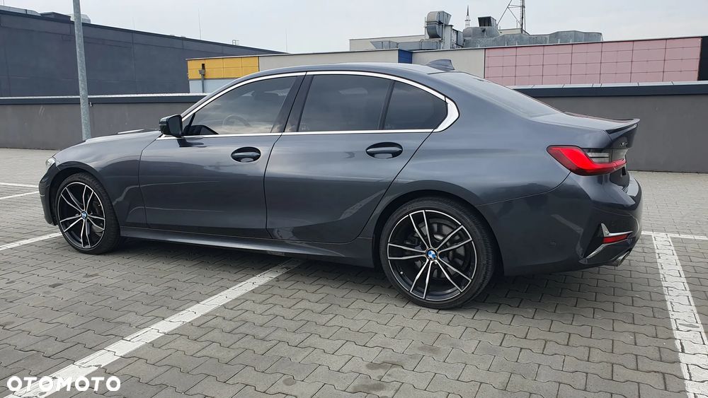 BMW Seria 3 330i xDrive Luxury Line sport - 5