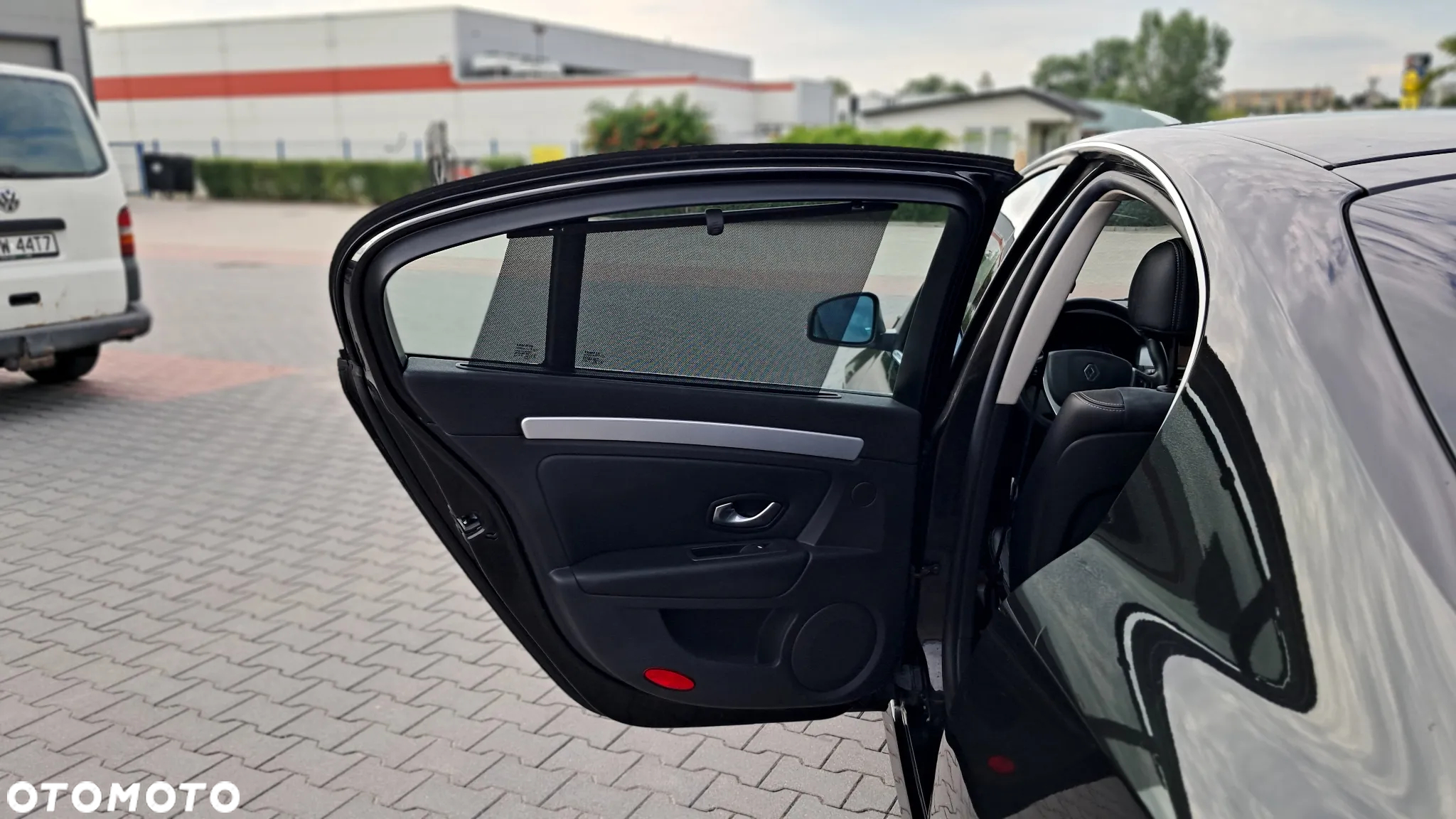 Renault Laguna 2.0 TCe 170 Dynamique - 9