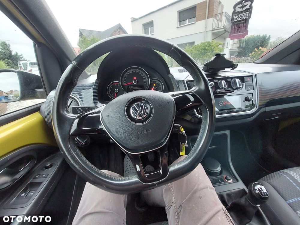 Volkswagen up! club - 8