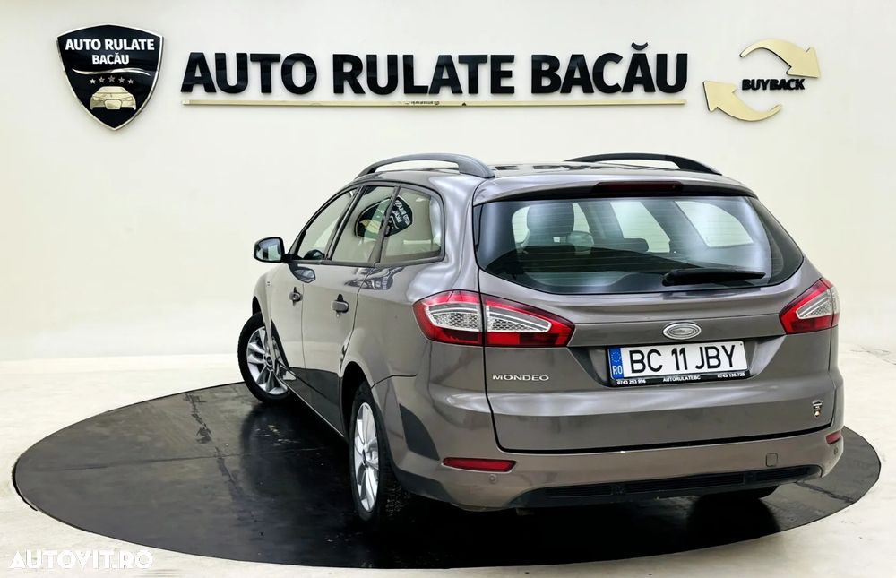 Ford Mondeo 2.0 TDCi Ghia - 7