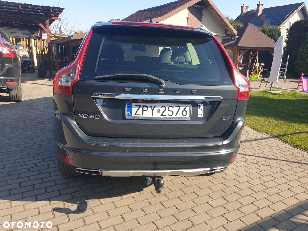 Volvo XC 60 - 4