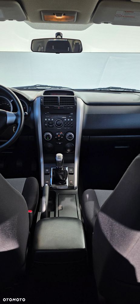 Suzuki Grand Vitara 1.6 Comfort - 13