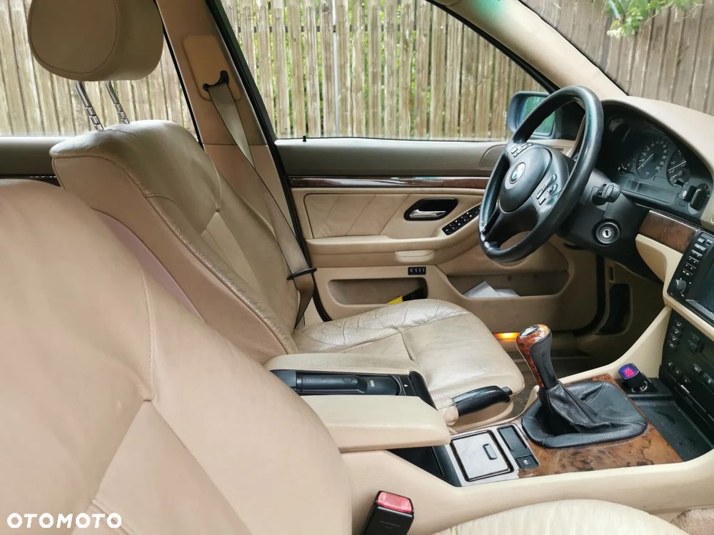 BMW Seria 5 - 13