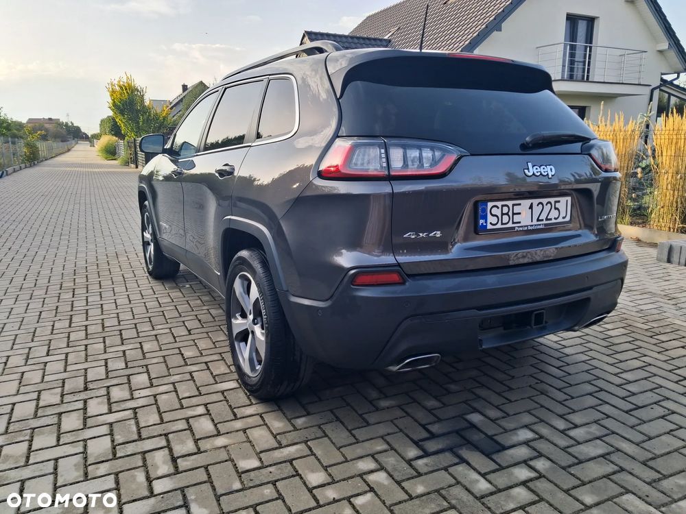 Jeep Cherokee - 3