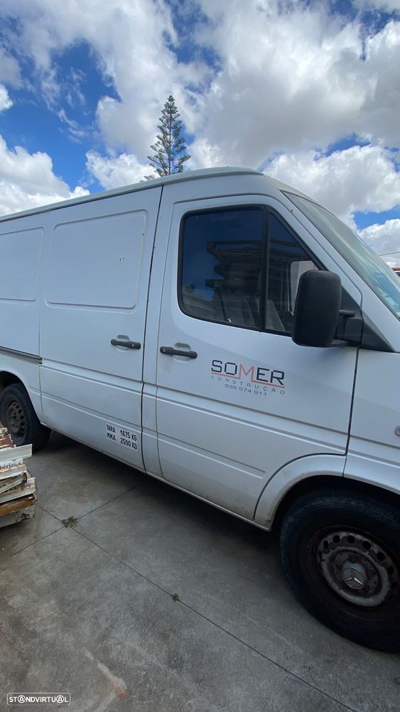 Mercedes-Benz Sprinter - 2
