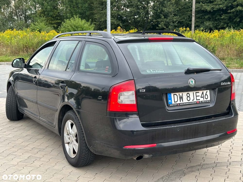 Skoda Octavia 1.6 TDI Fresh - 2