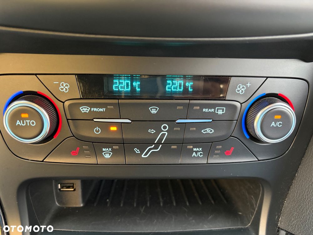 Ford Focus - 23
