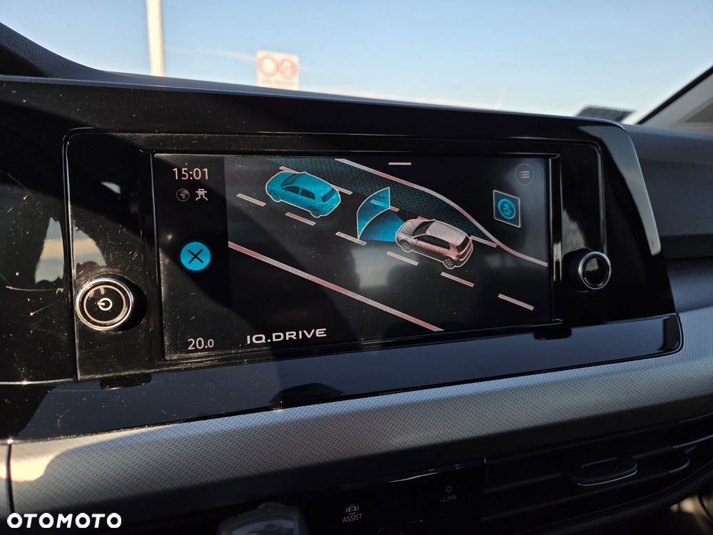 Volkswagen Golf - 27