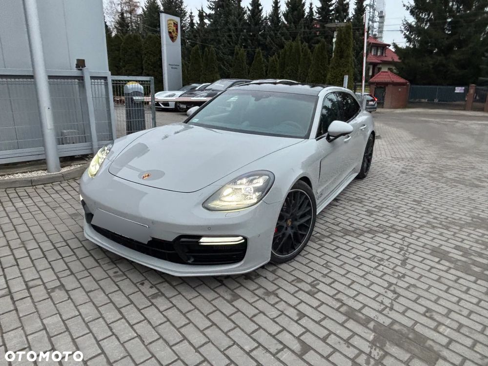 Porsche Panamera GTS GPF Sport Turismo - 11