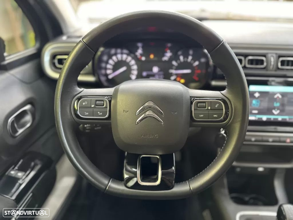 Citroën C3 1.2 PureTech Shine - 27