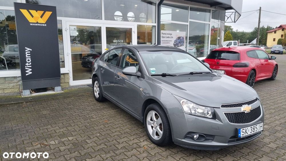 Chevrolet Cruze - 10