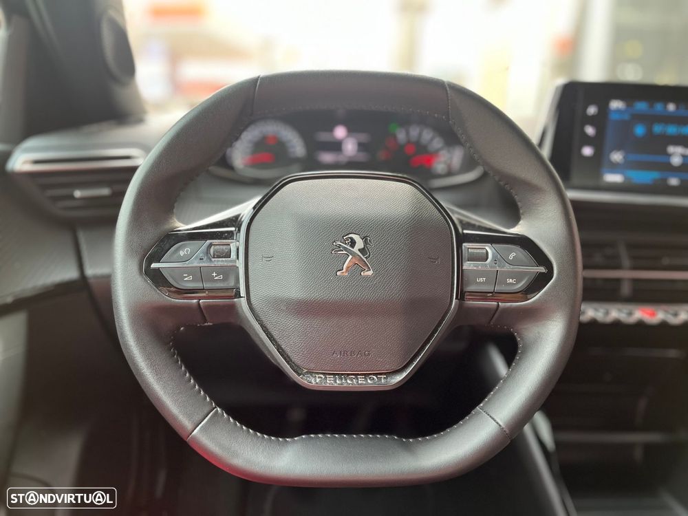 Peugeot 2008 1.2 PureTech Active Pack - 7