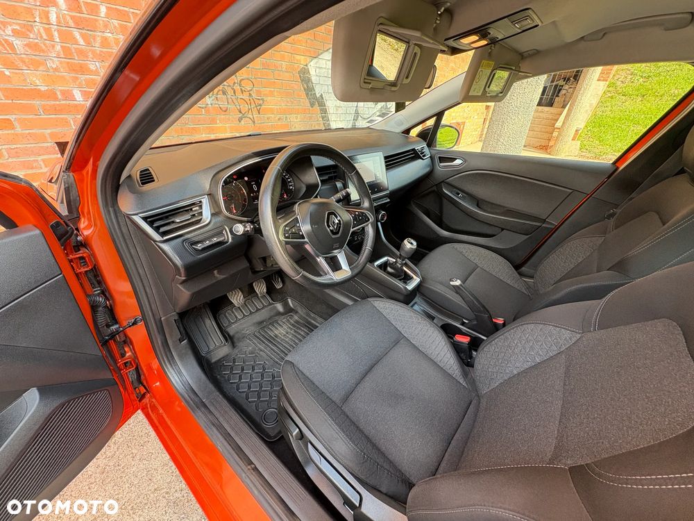 Renault Clio - 21
