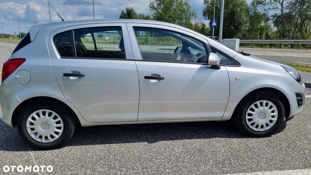Opel Corsa 1.2 16V Edition / Active - 6