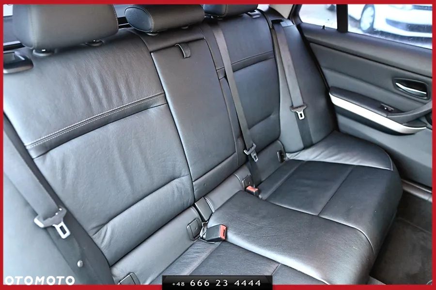 BMW Seria 3 320d - 23