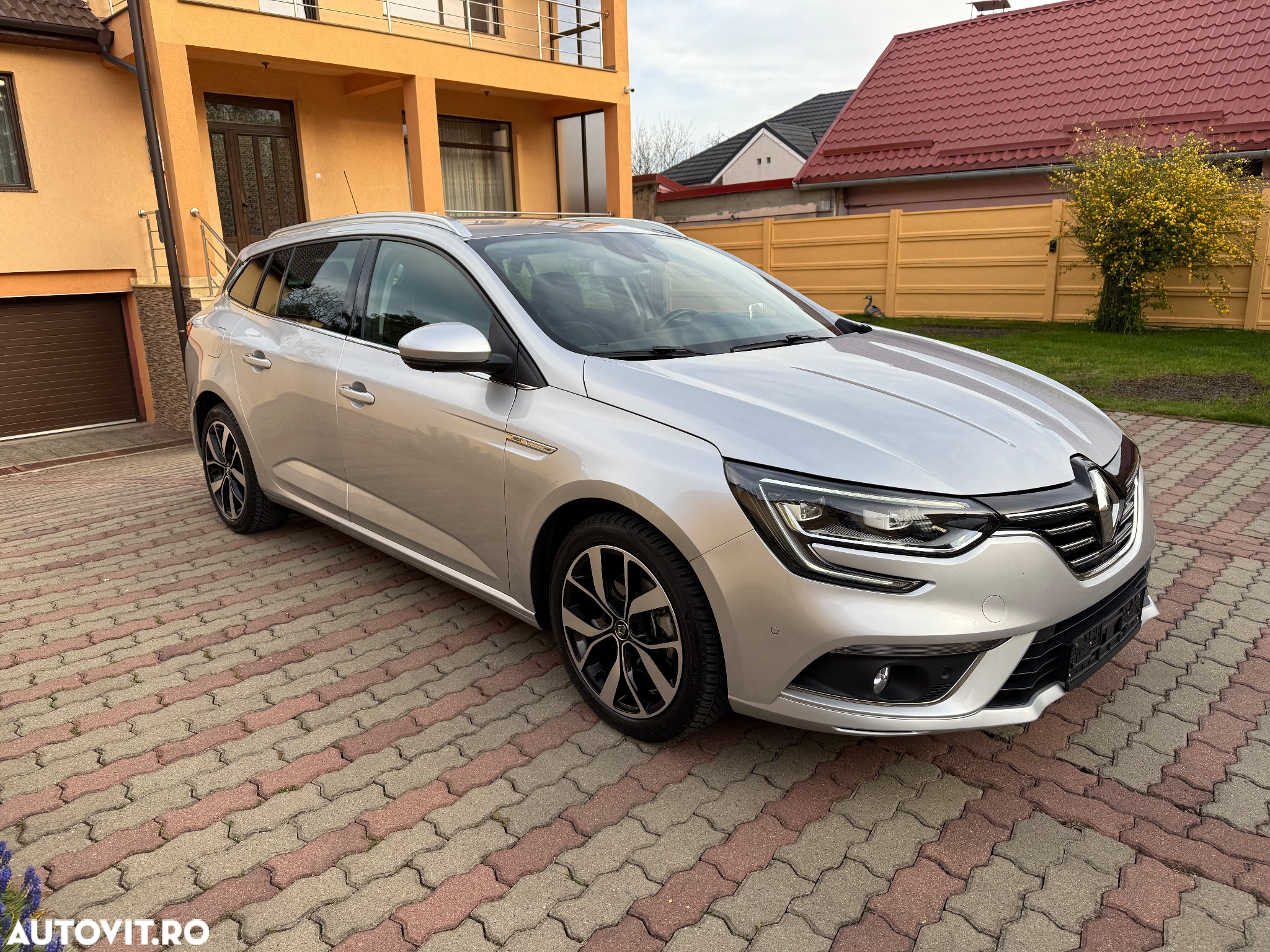 Renault Megane - 2