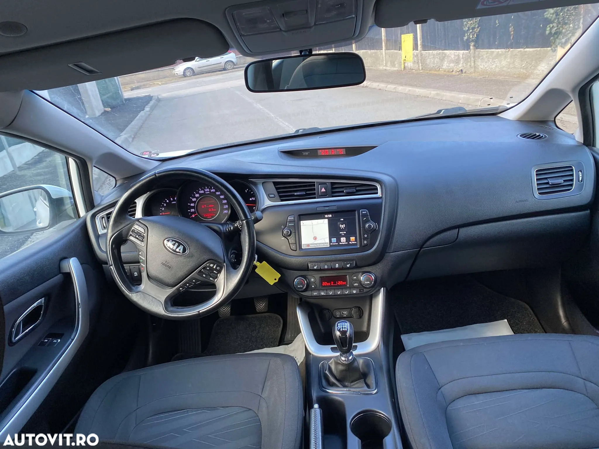 Kia Ceed 1.6 CRDi 128 Spirit - 8