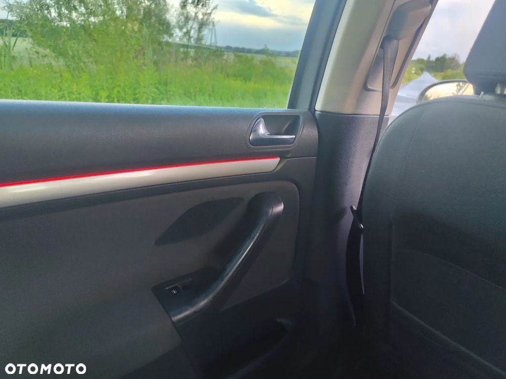 Volkswagen Golf 2.0 TDI GT Sport - 8
