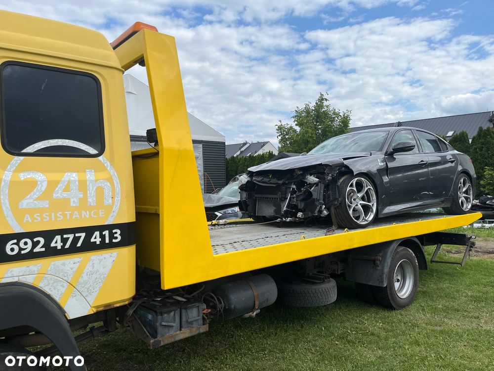 Alfa Romeo Giulia 2.9 Bi Turbo V6 Quadrifoglio - 3