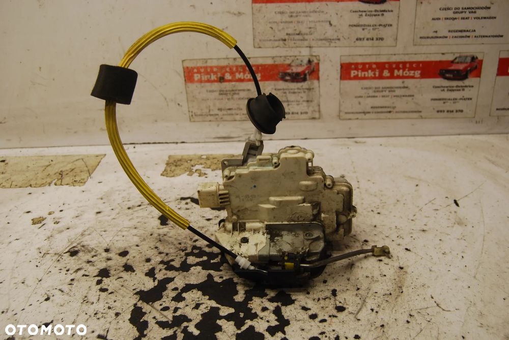 ZAMEK DRZWI LEWY TYŁ TYLNY LEWY 8 PIN AUDI A6 C6 4F0839015 - 1