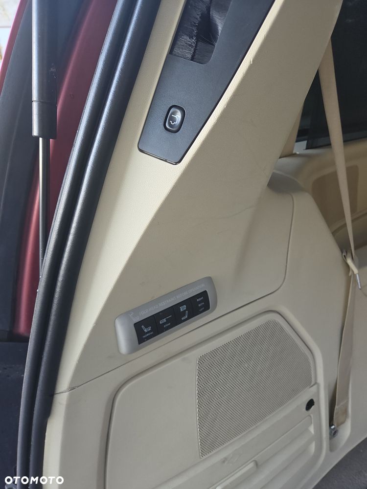 Chrysler Town & Country 4.0 Limited - 8