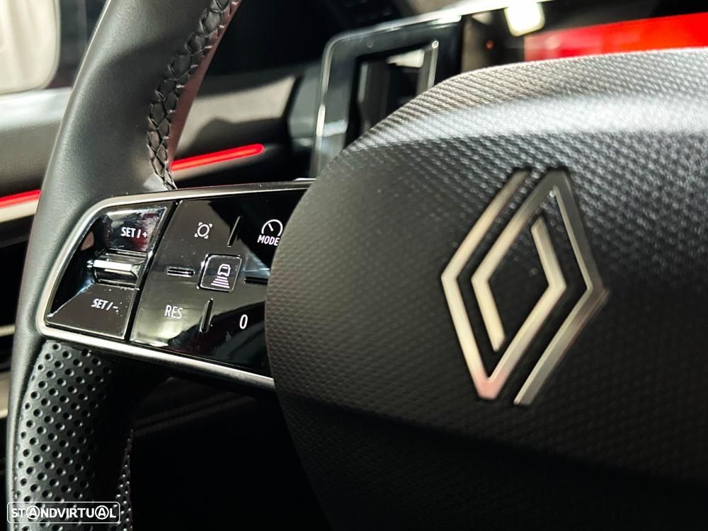 Renault Rafale 1.2 Full Hybrid E-Tech Techno - 33