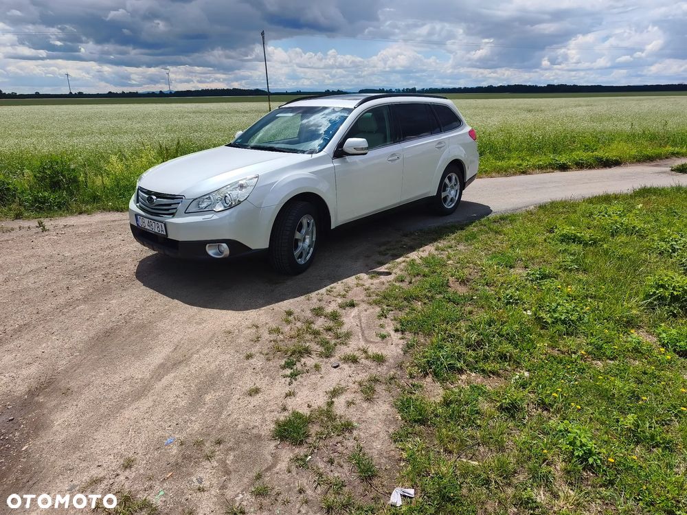 Subaru Outback - 1