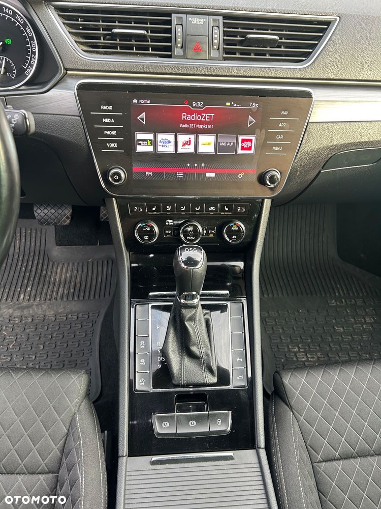 Skoda Superb 2.0 TDI Ambition DSG - 15