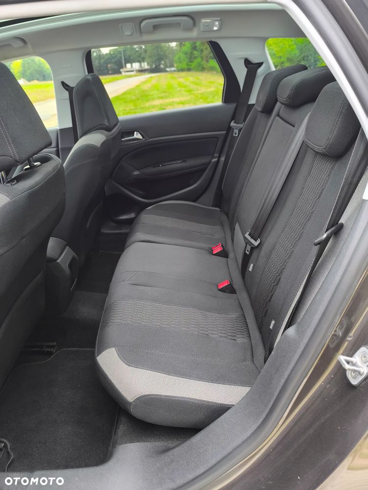 Peugeot 308 1.2 PureTech Style S&S - 12