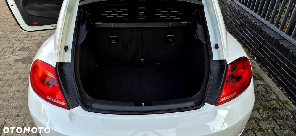 Volkswagen Beetle 2.0 TDI DPF Exclusive Sport - 13