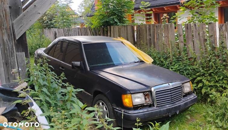 Mercedes-Benz W124 (1984-1993) - 1
