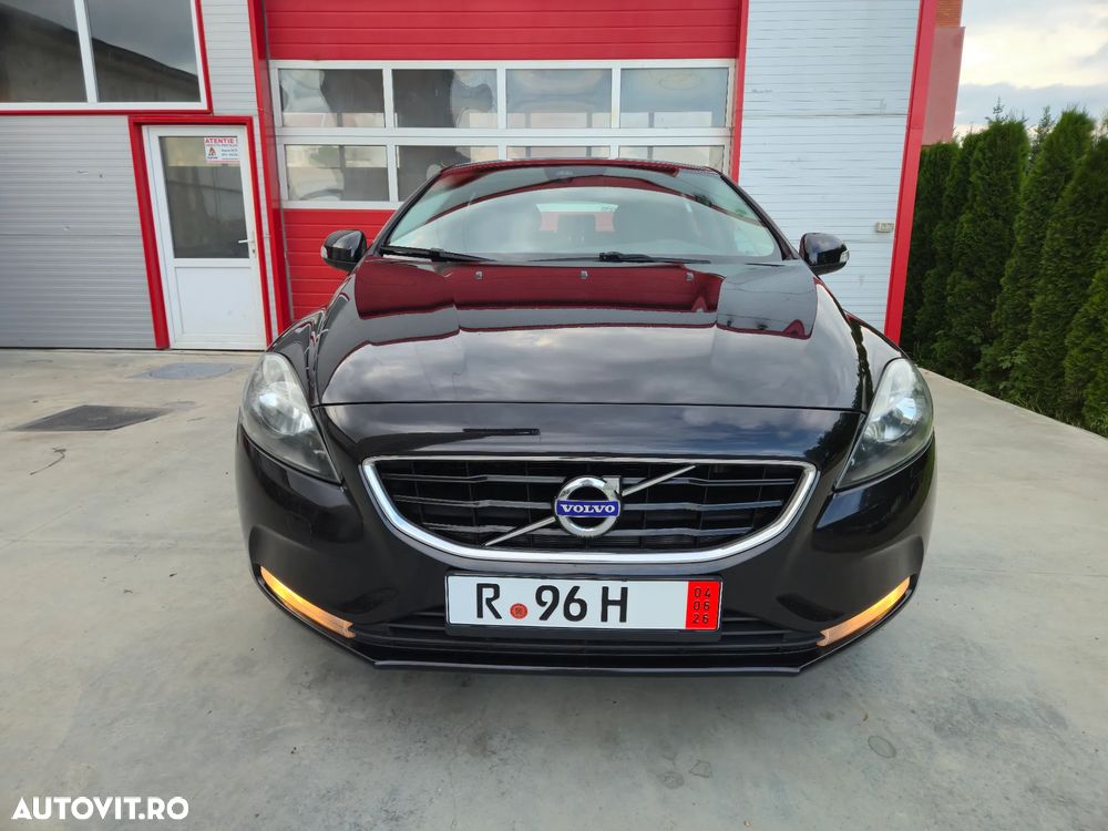 Volvo V40 D2 Kinetic - 9