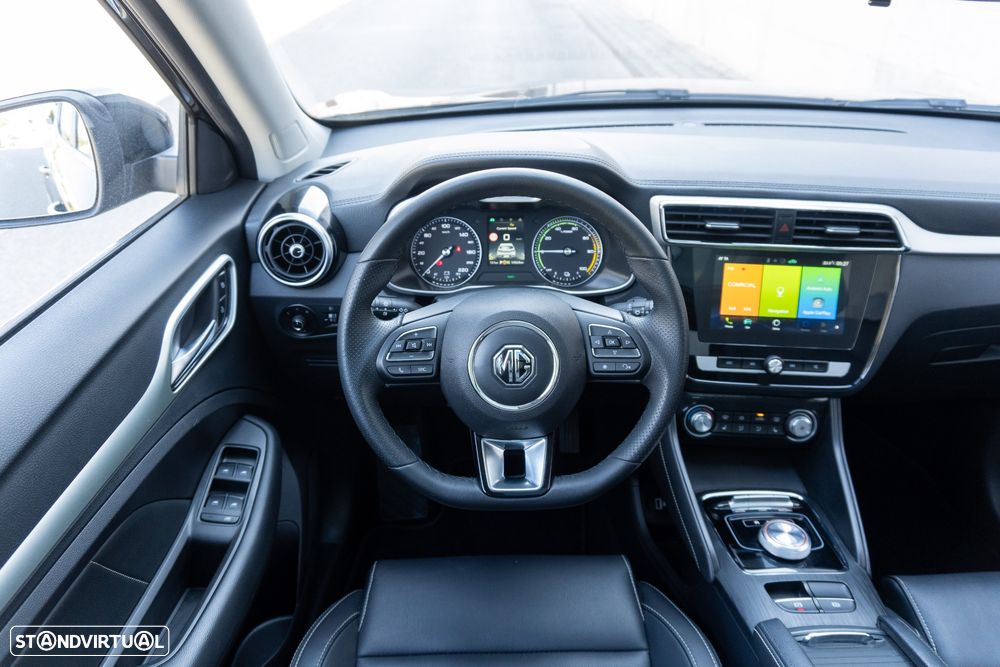 MG ZS Luxury - 25