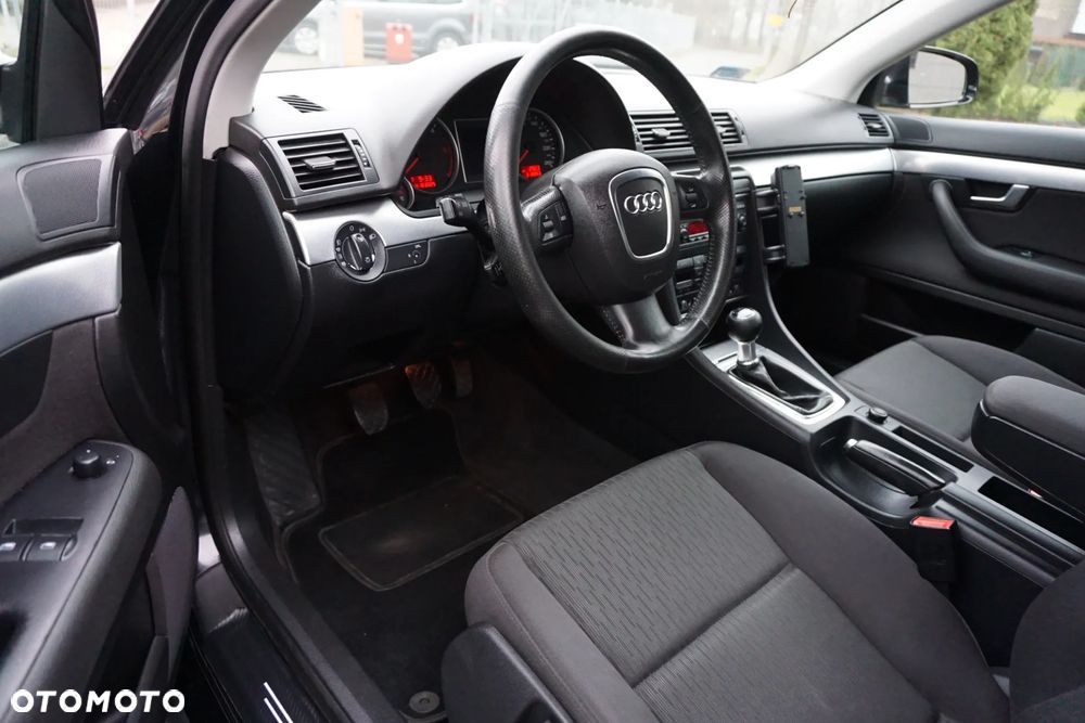 Audi A4 Limousine 2.0 TDI - 7