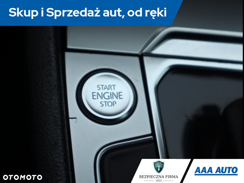 Volkswagen Passat - 14