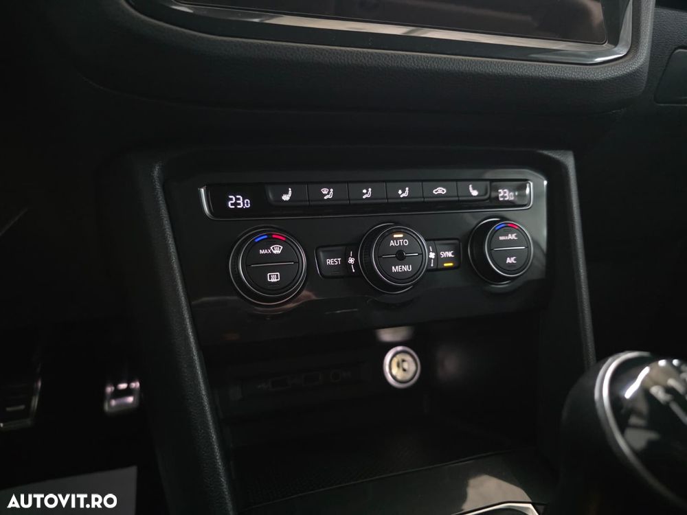 Volkswagen Tiguan - 16