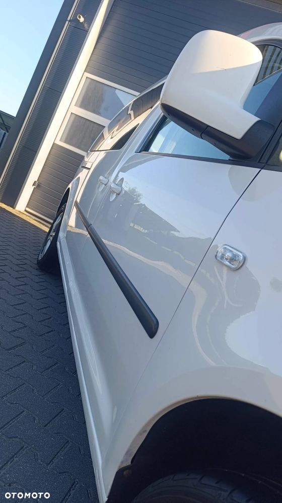 Volkswagen Caddy Maxi Highline DSG - 17
