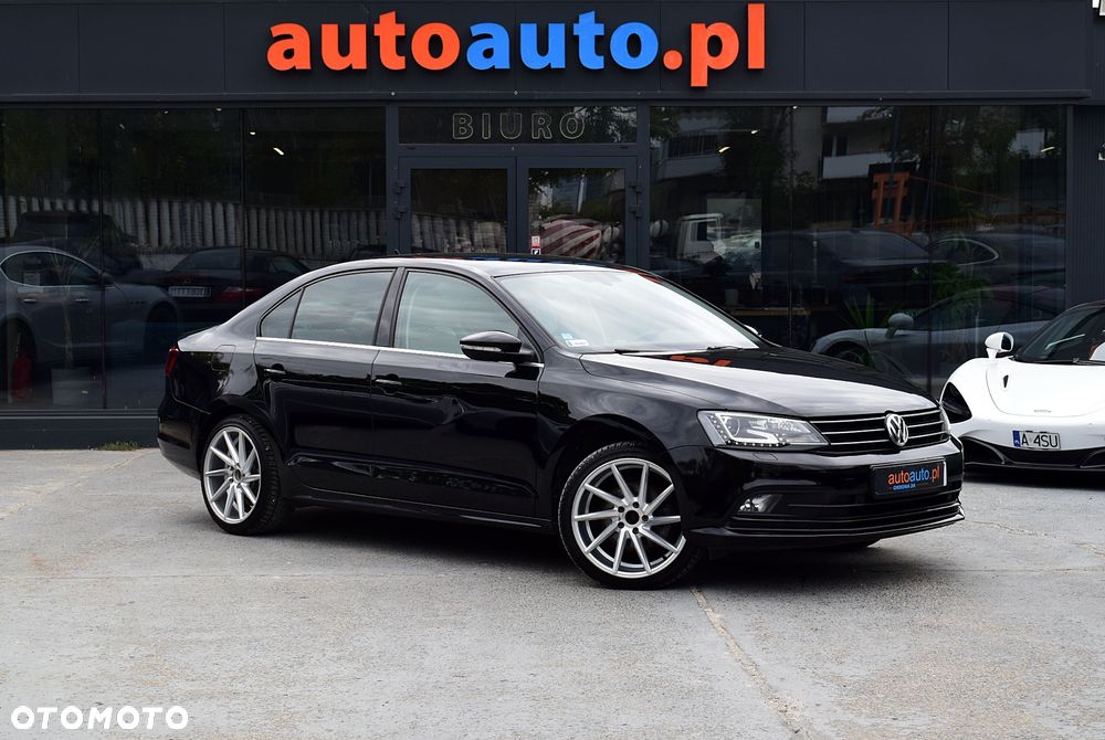 Volkswagen Jetta - 3
