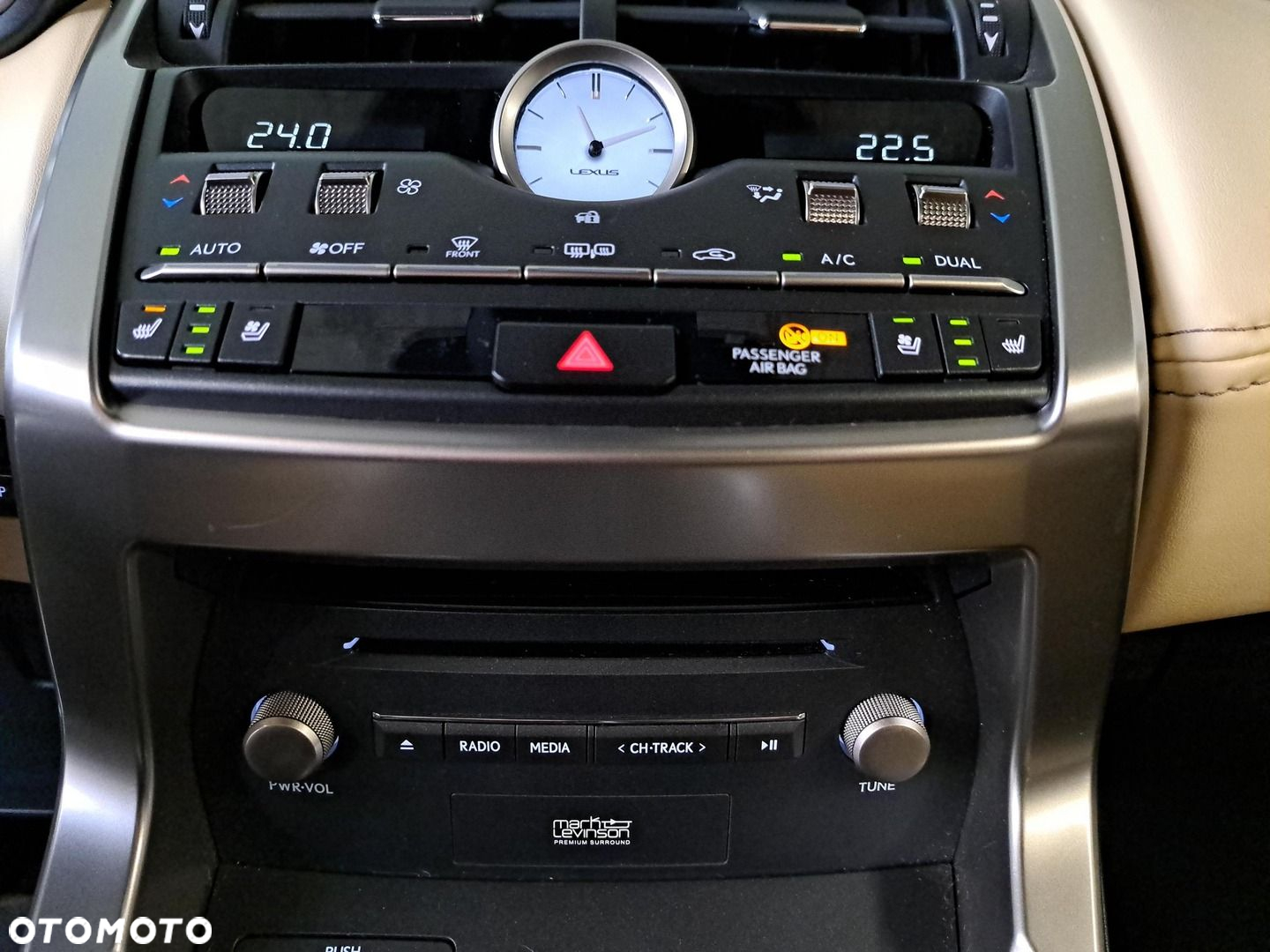 Lexus NX 300h Omotenashi AWD - 27