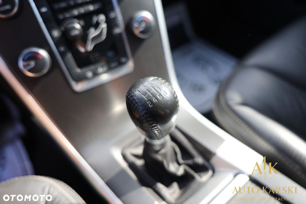 Volvo XC 60 - 24