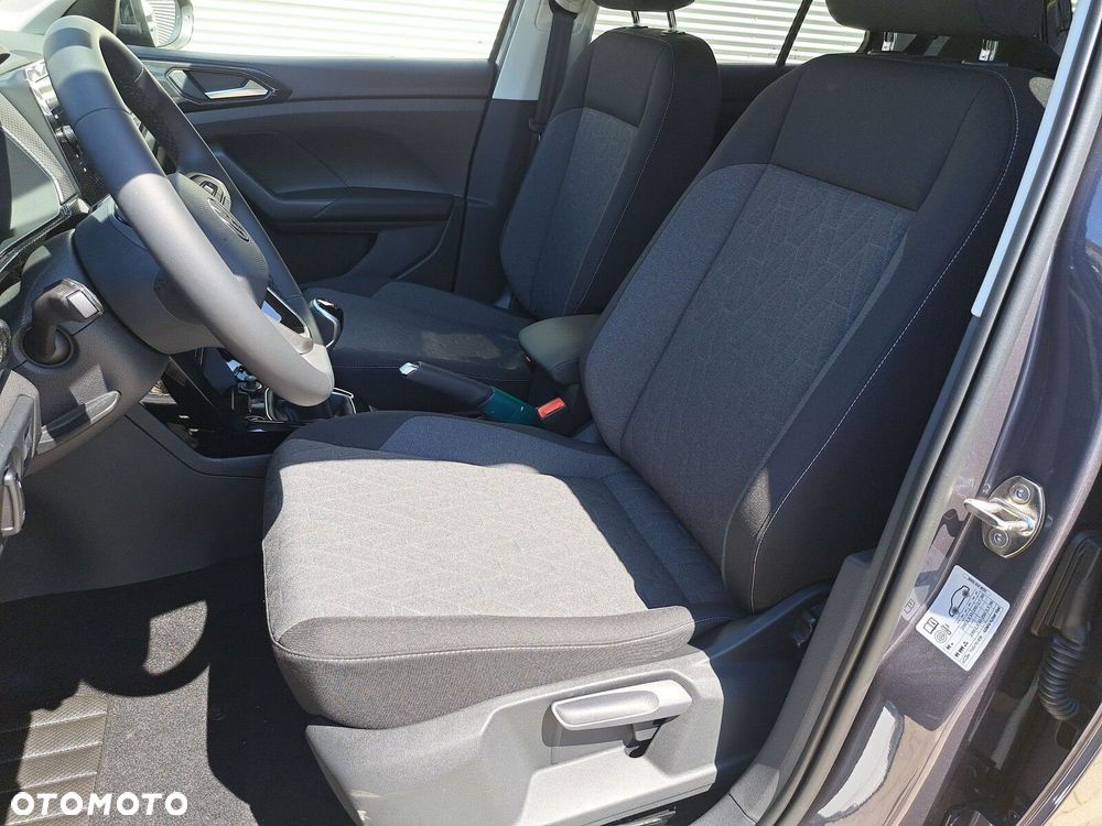Volkswagen T-Cross - 11