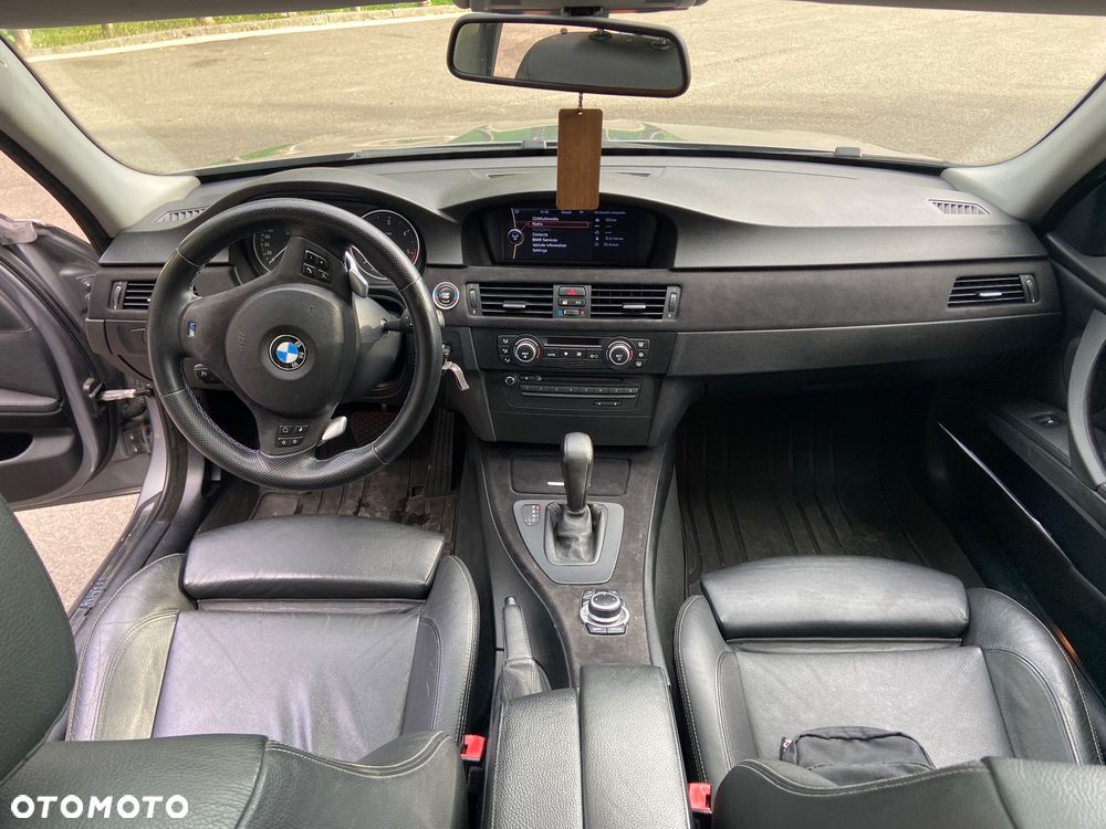 BMW Seria 3 325d DPF Touring - 2