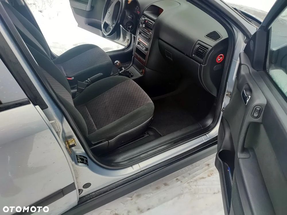 Opel Astra 1.4 GL / Club - 18
