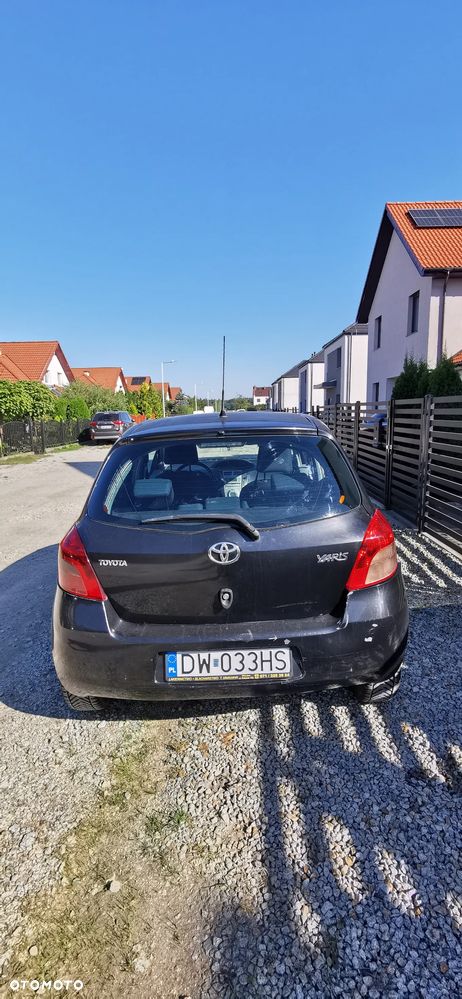 Toyota Yaris 1.3 Luna A/C - 4