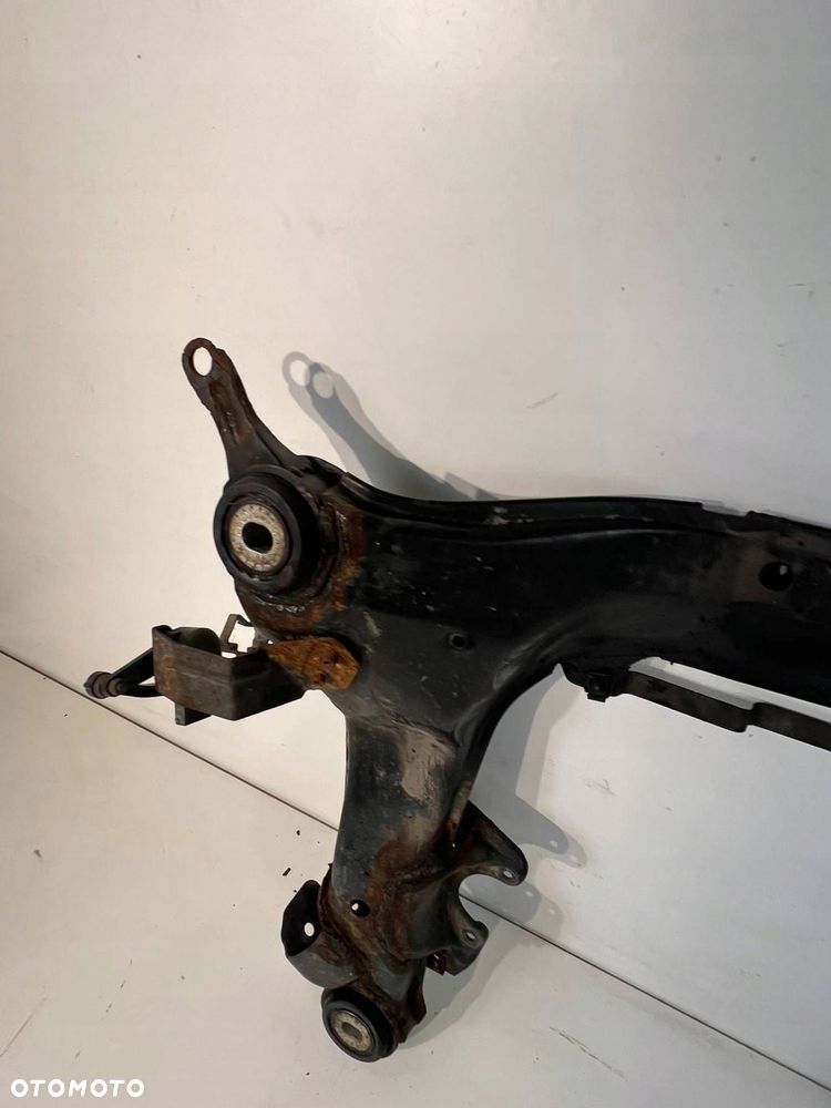 8E0 399 313 BN Rama pomocnicza przednia Audi A4 S4 B7 8E 8H 2007 - 7